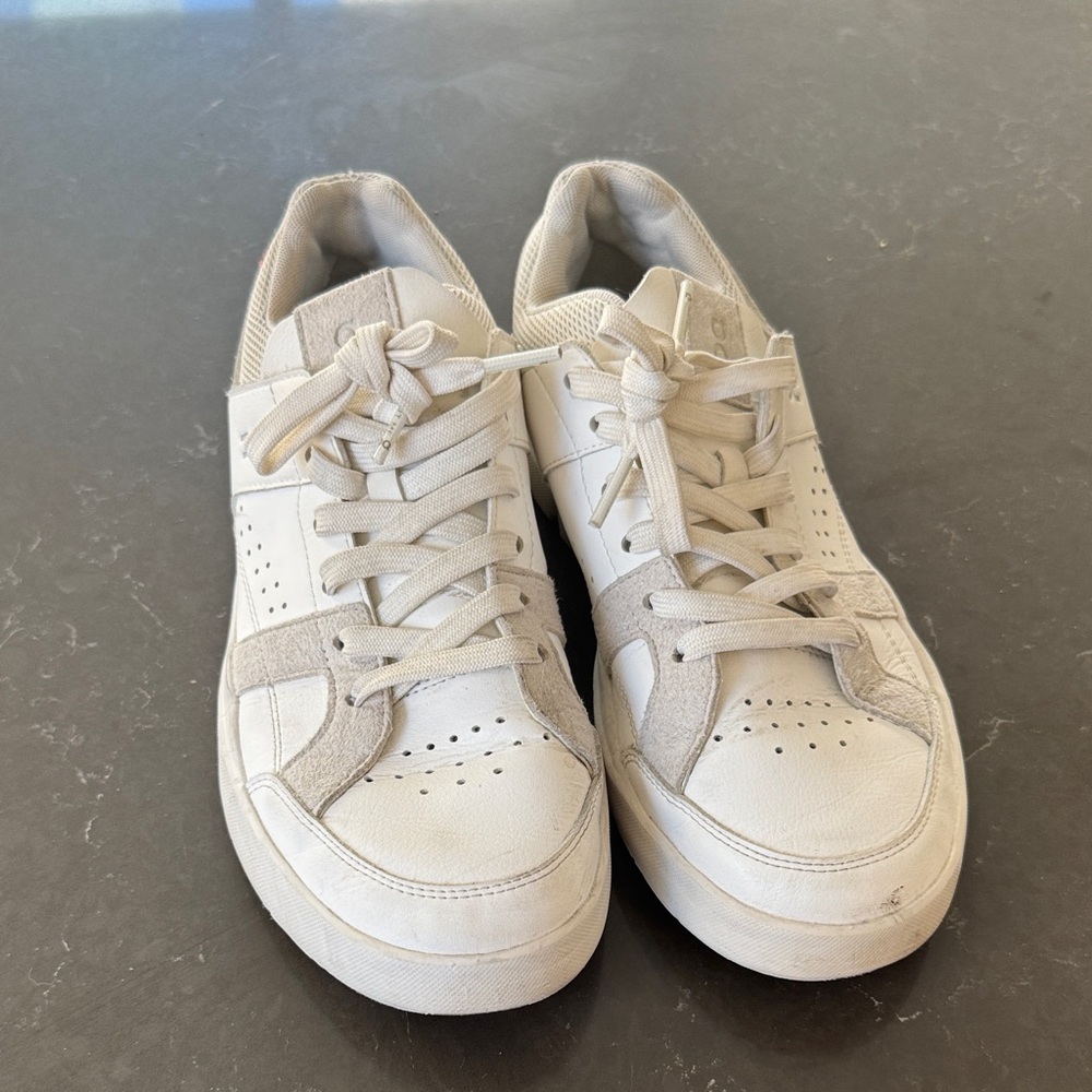 On Running Roger Clubhouse Sz 7.5